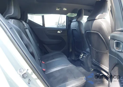 2021 Volvo Xc40 Recharge Pure Electric P8 из США, поврежденный, VIN YV4ED3UR9M2617652